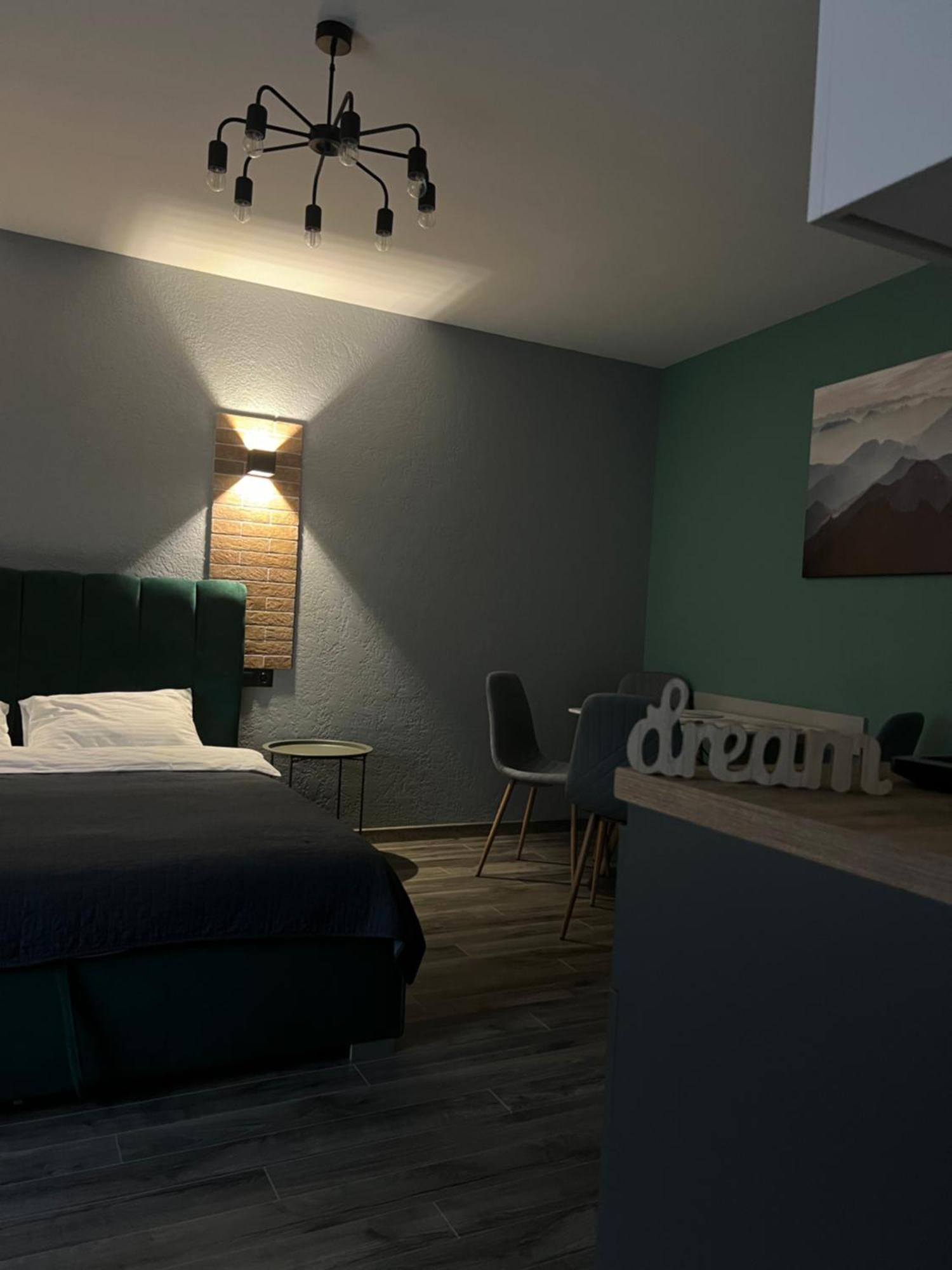 Hotel Menchul Rakhiv Dış mekan fotoğraf