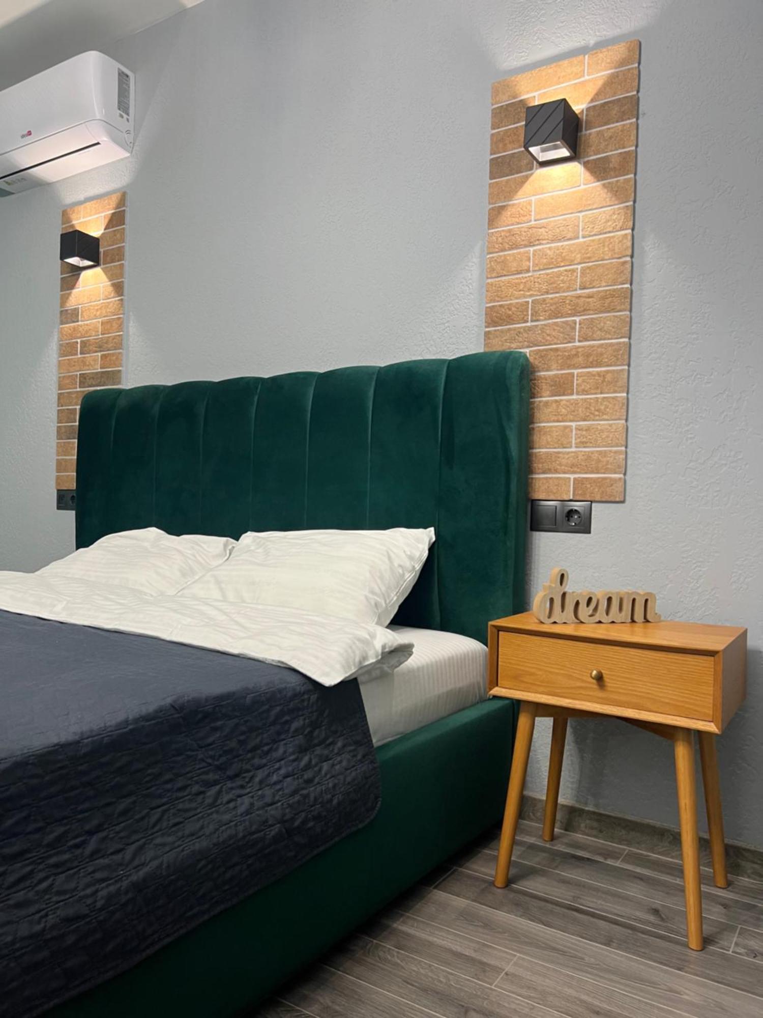 Hotel Menchul Rakhiv Dış mekan fotoğraf