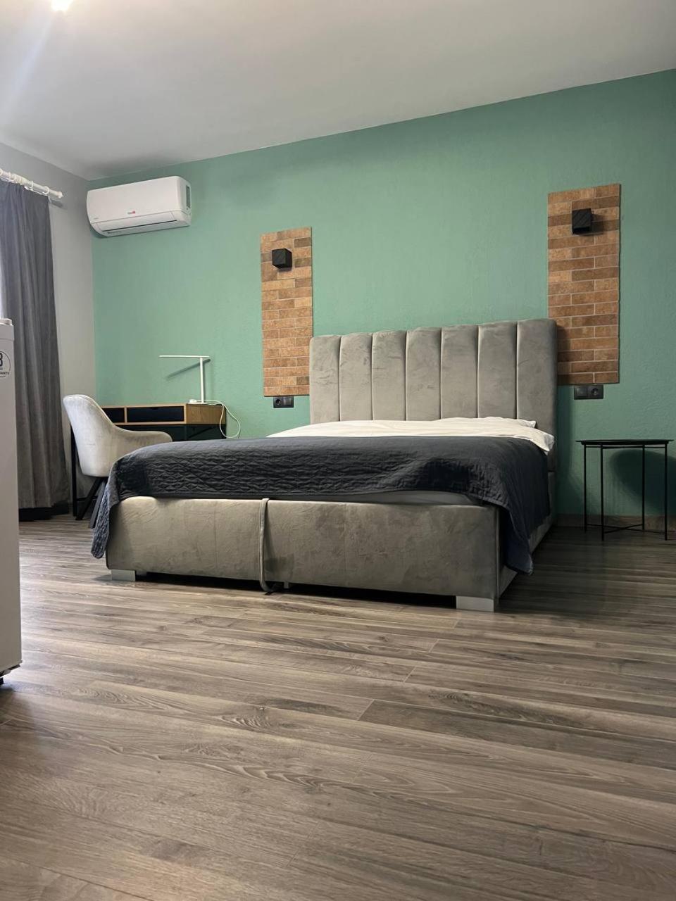 Hotel Menchul Rakhiv Dış mekan fotoğraf